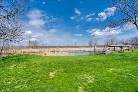 2325 Lakeside Drive Lakemore OH 44250