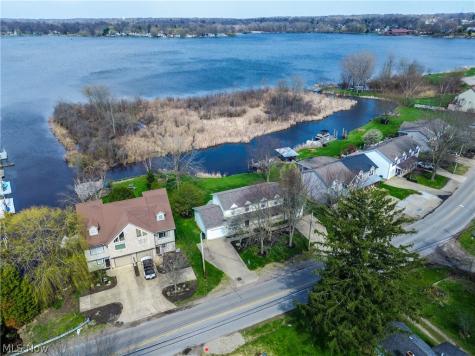 2325 Lakeside Drive Lakemore OH 44250