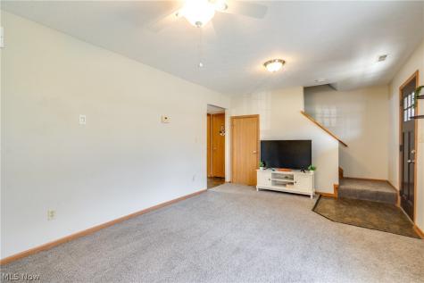 2325 Lakeside Drive Lakemore OH 44250