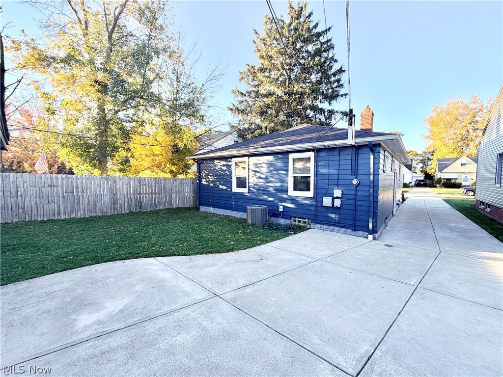 8409 Wainstead Drive Parma OH 44129