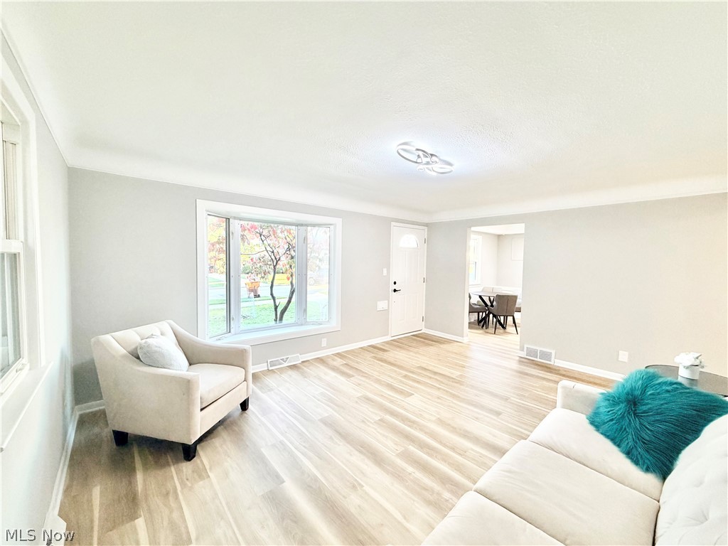 8409 Wainstead Drive Parma OH 44129