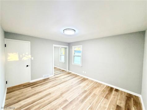 8409 Wainstead Drive Parma OH 44129