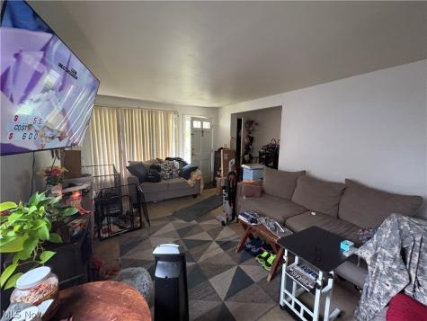 24951 Treadwell Euclid OH 44117