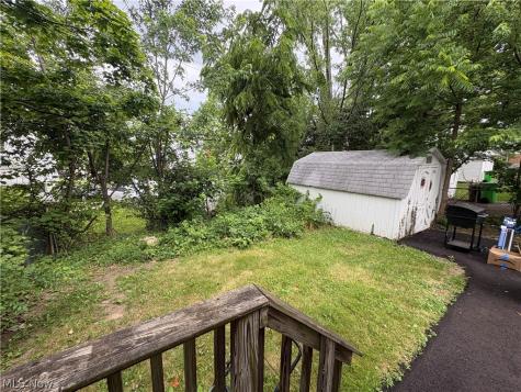 24951 Treadwell Euclid OH 44117