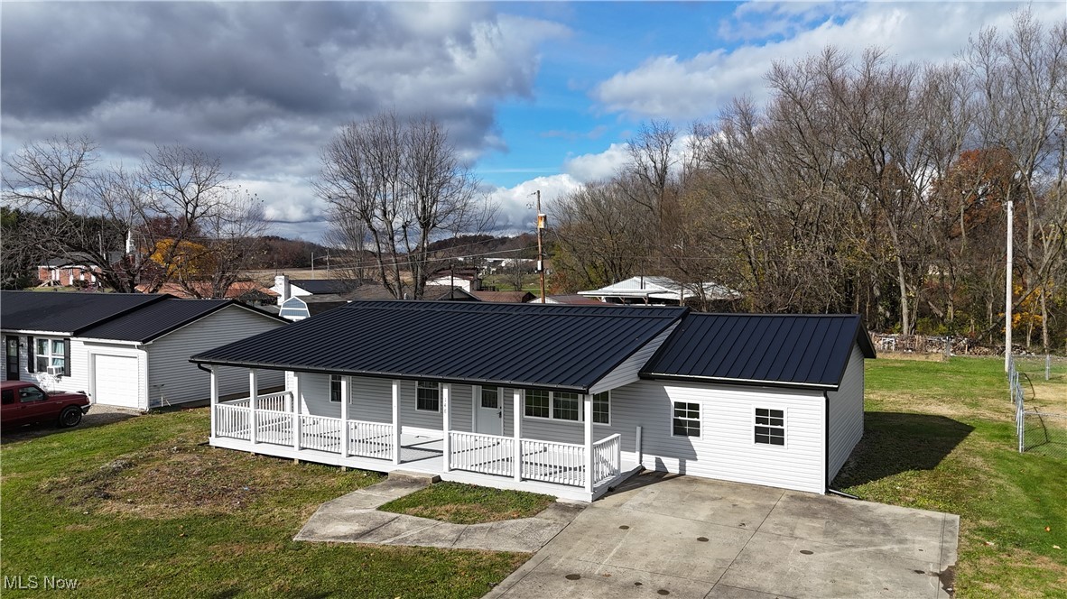 148 4th Street Frazeysburg OH 43822