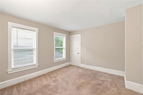 2260 E 85th Street Cleveland OH 44106