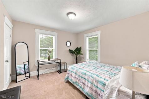 2260 E 85th Street Cleveland OH 44106