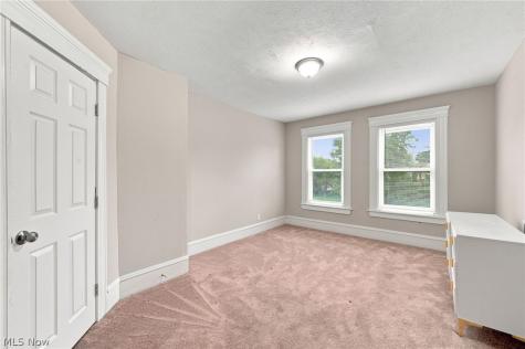 2260 E 85th Street Cleveland OH 44106
