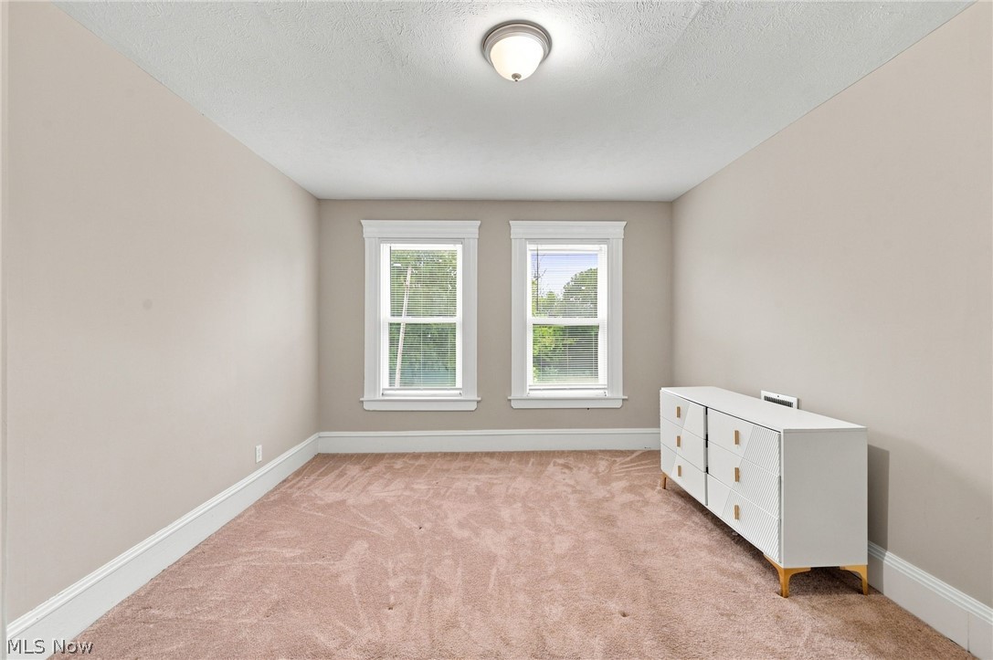 2260 E 85th Street Cleveland OH 44106