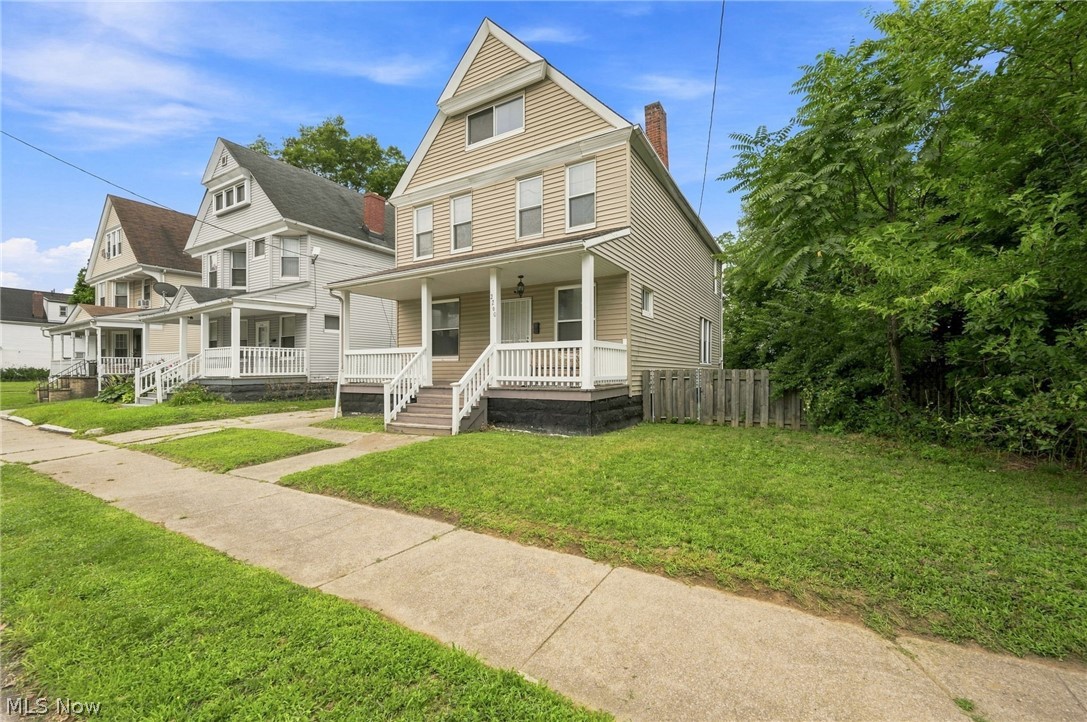 2260 E 85th Street Cleveland OH 44106