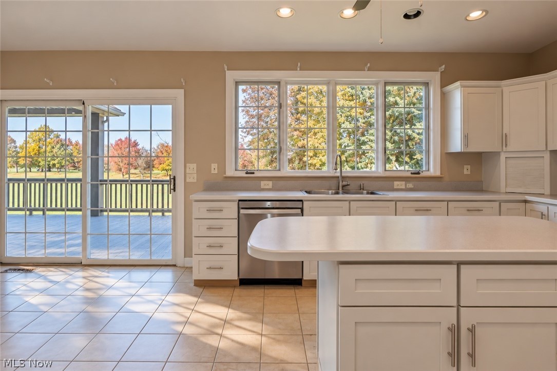 2463 Wise Road North Canton OH 44720