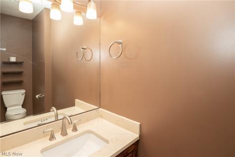 2463 Wise Road North Canton OH 44720