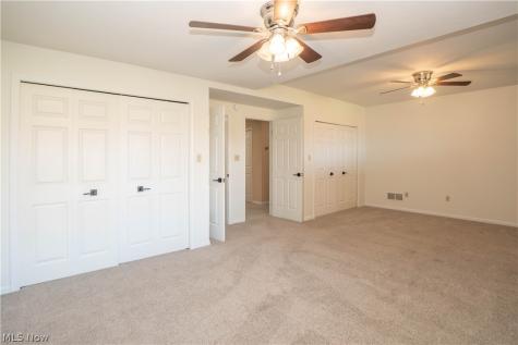 2463 Wise Road North Canton OH 44720