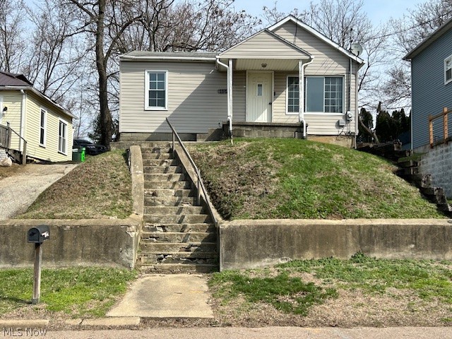 161 Fernwood Avenue Barberton OH 44203