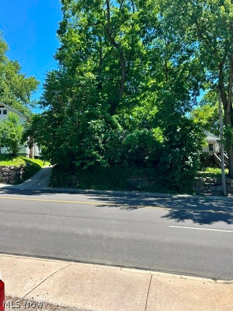 161 Fernwood Avenue Barberton OH 44203