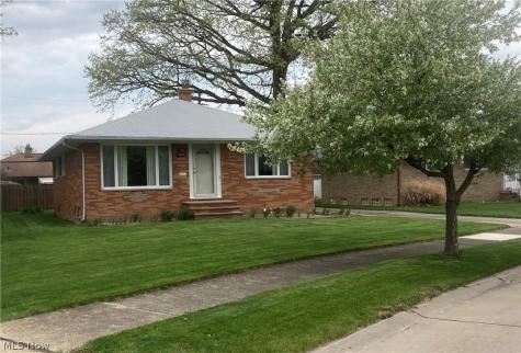 4830 Autumn Lane Brooklyn OH 44144