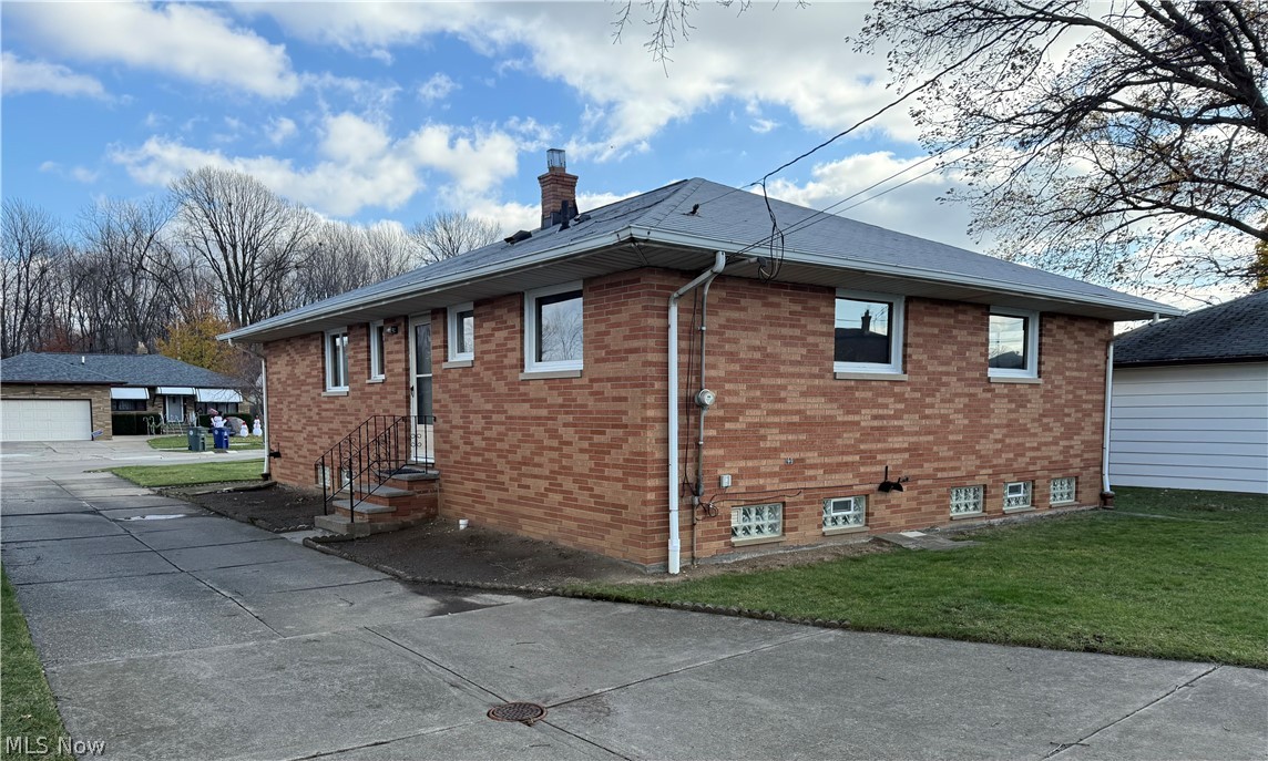 4830 Autumn Lane Brooklyn OH 44144