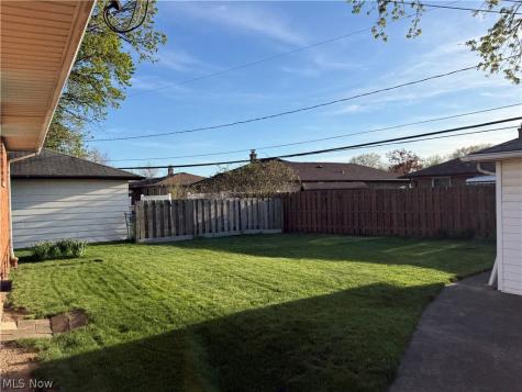 4830 Autumn Lane Brooklyn OH 44144