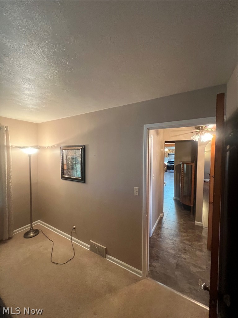 5769 Emerson Avenue NW Champion OH 44483