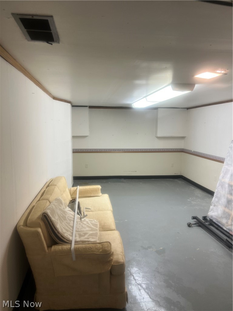 5769 Emerson Avenue NW Champion OH 44483
