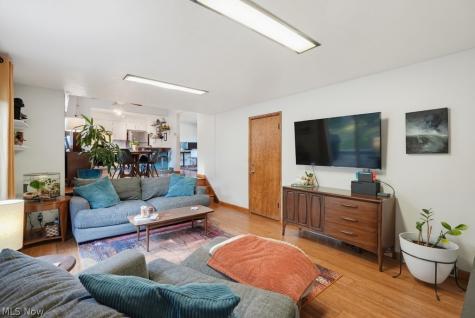 445 N Lyman Street Wadsworth OH 44281