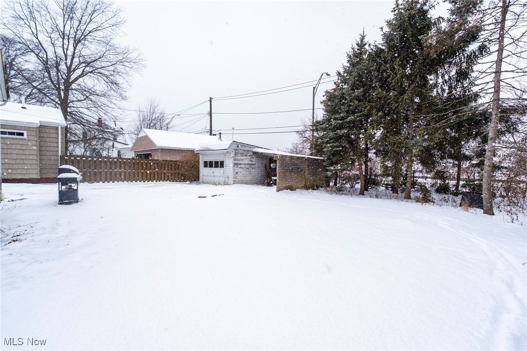 14604 Roxboro Avenue Cleveland OH 44111