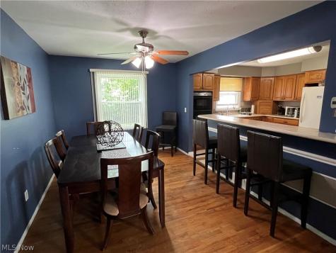 274 Dorchester Road Akron OH 44313