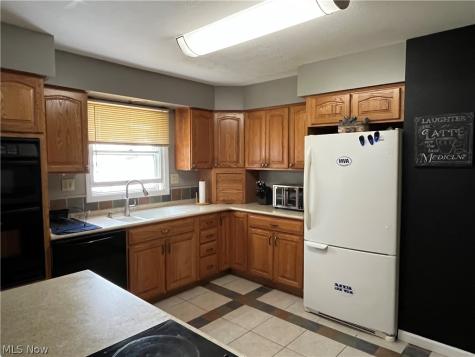 274 Dorchester Road Akron OH 44313