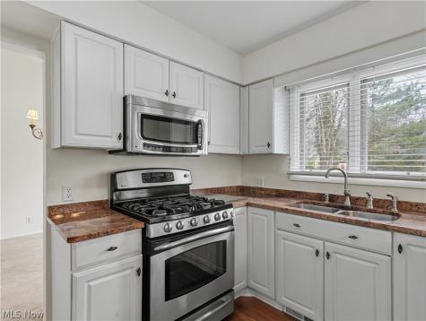 7823 Oakhurst Circle Brecksville OH 44141
