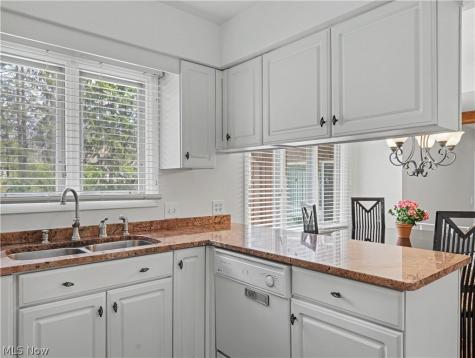 7823 Oakhurst Circle Brecksville OH 44141