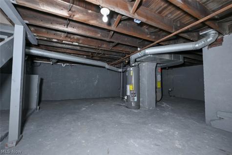 868 N Main Street Akron OH 44310