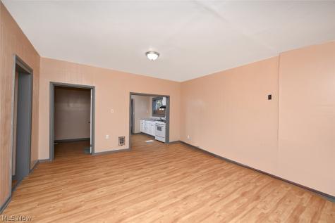 868 N Main Street Akron OH 44310