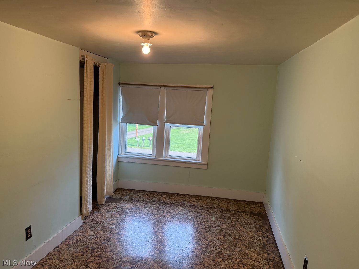 201 W 15th Street Dover OH 44622