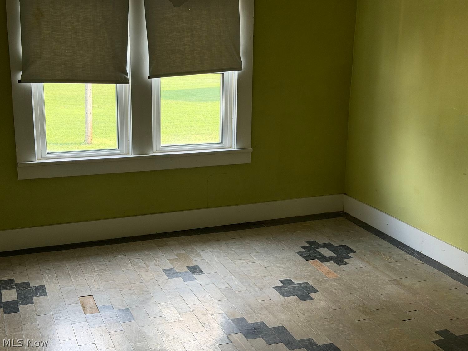 201 W 15th Street Dover OH 44622