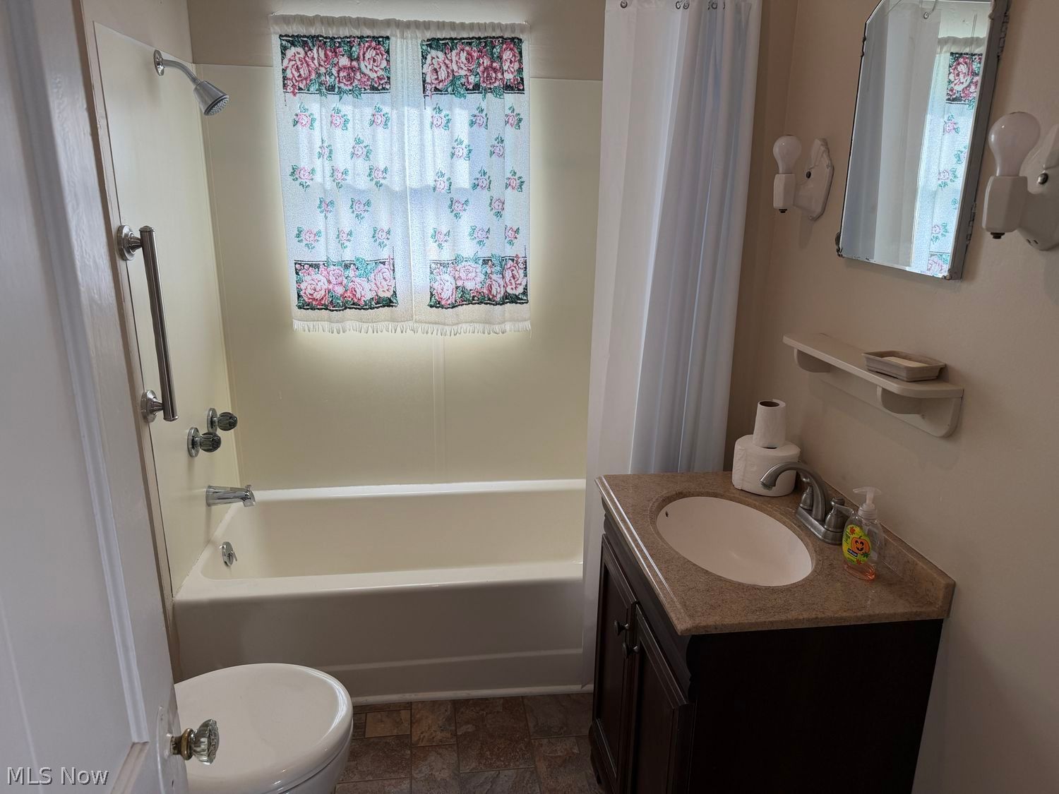 201 W 15th Street Dover OH 44622
