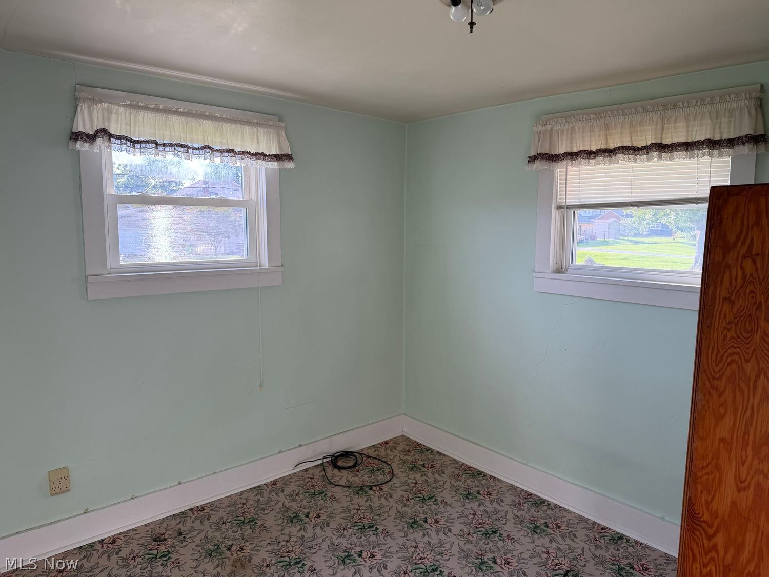 201 W 15th Street Dover OH 44622