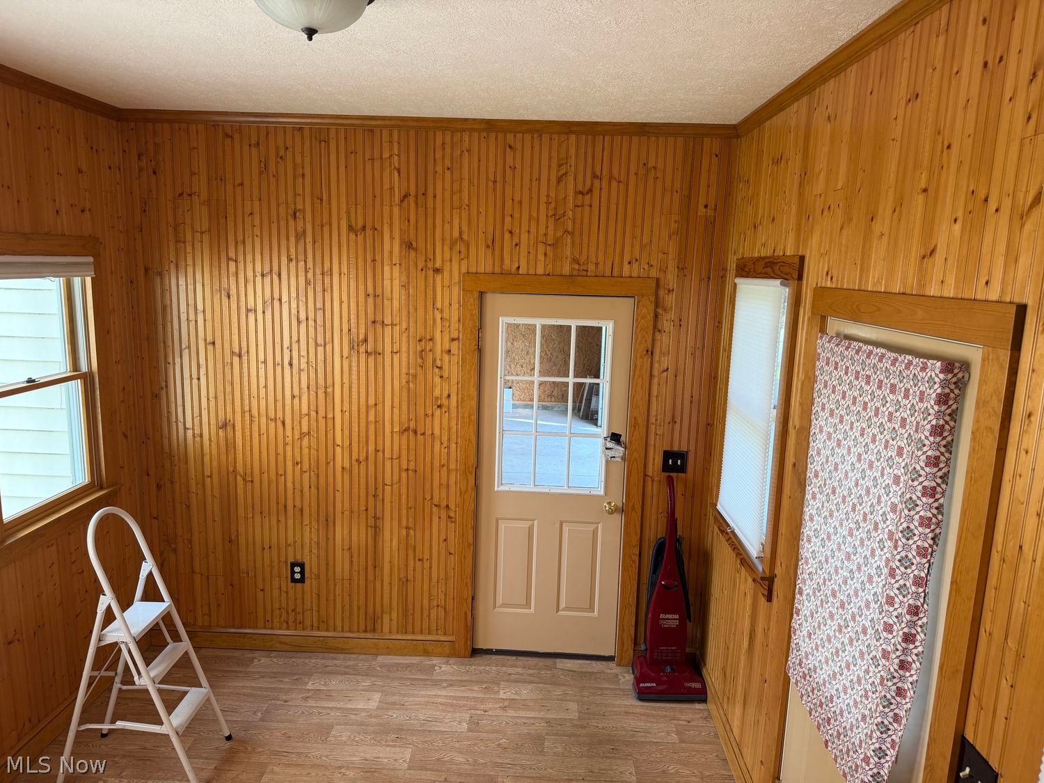 201 W 15th Street Dover OH 44622