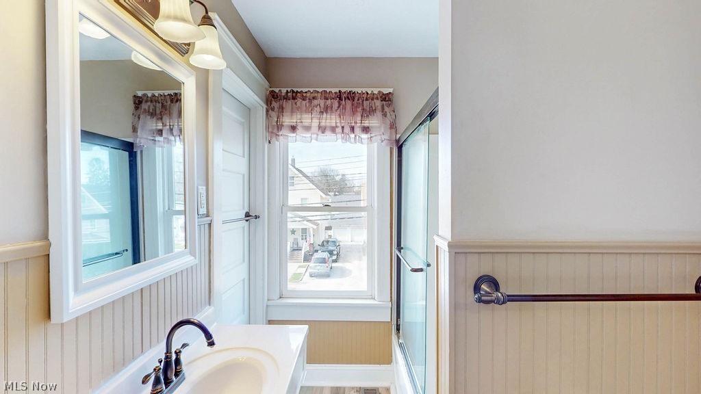 2495 Northland Street Cuyahoga Falls OH 44221