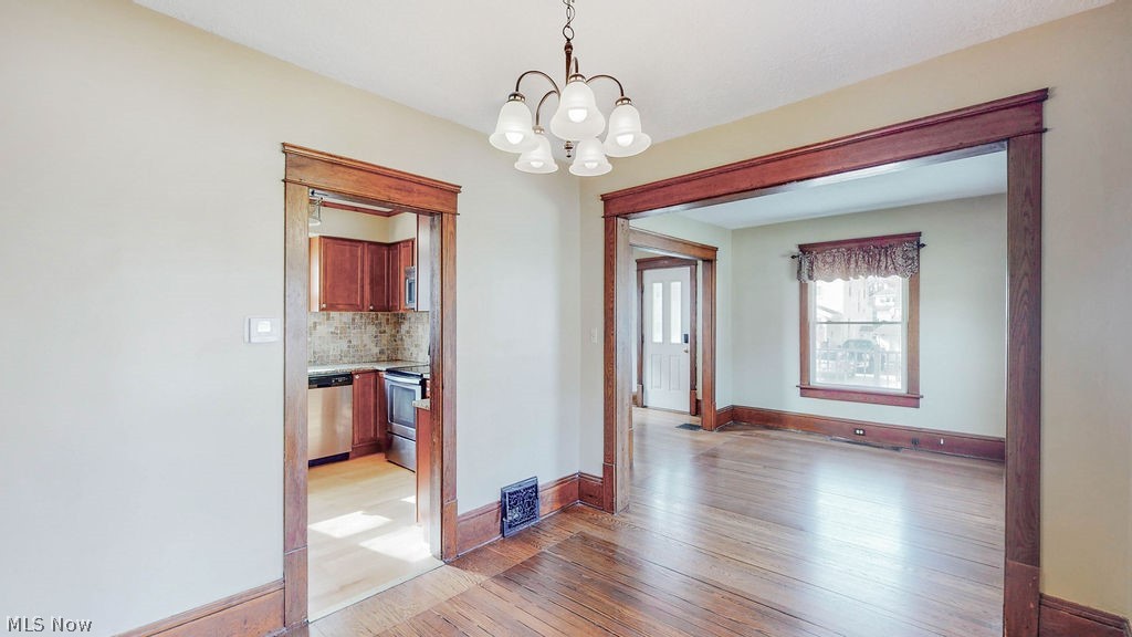 2495 Northland Street Cuyahoga Falls OH 44221