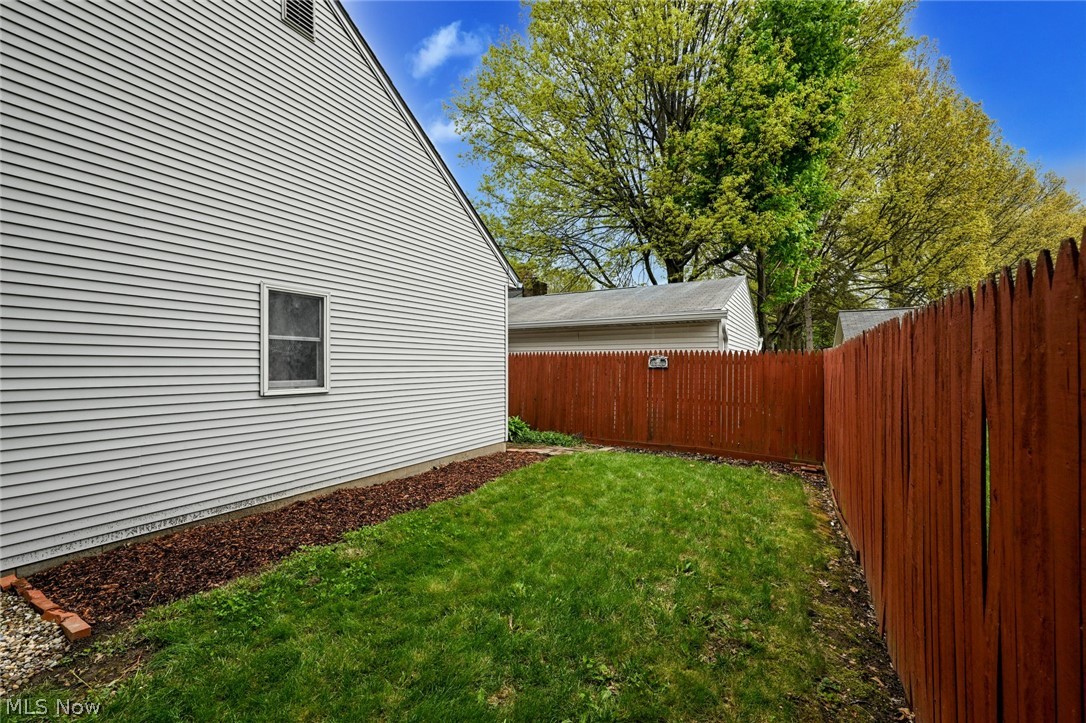 2839 Elmwood Street Cuyahoga Falls OH 44221