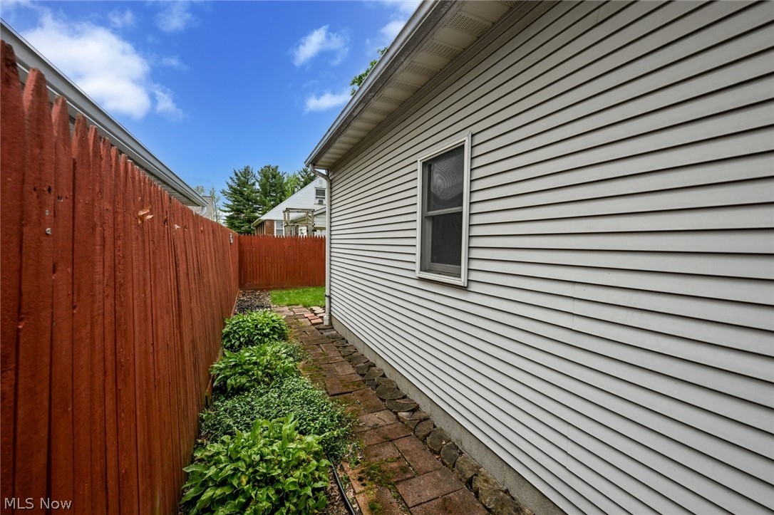 2839 Elmwood Street Cuyahoga Falls OH 44221