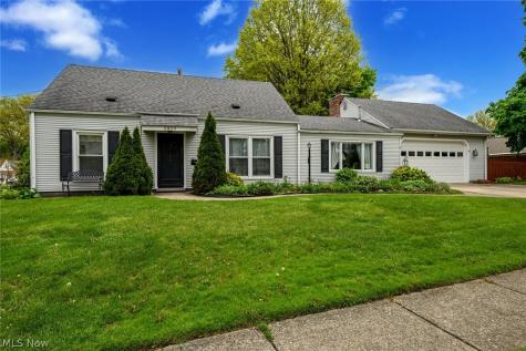 Elmwood Street Cuyahoga Falls OH 44221