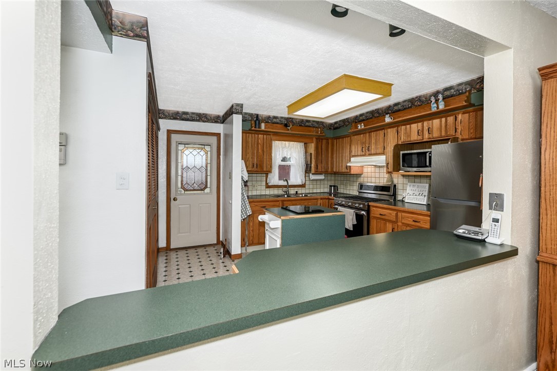 2839 Elmwood Street Cuyahoga Falls OH 44221