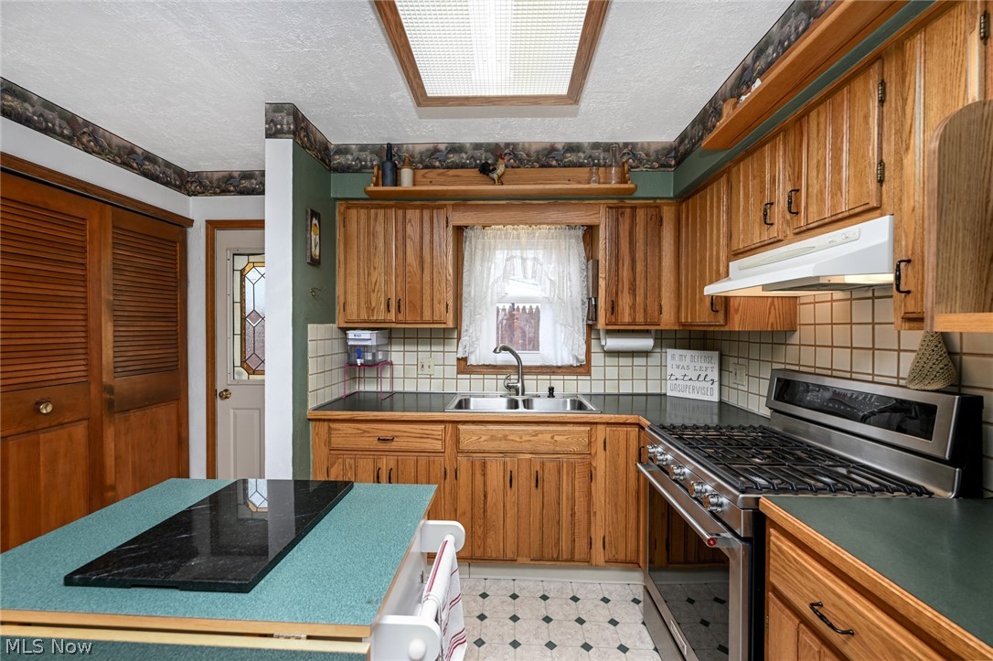 2839 Elmwood Street Cuyahoga Falls OH 44221