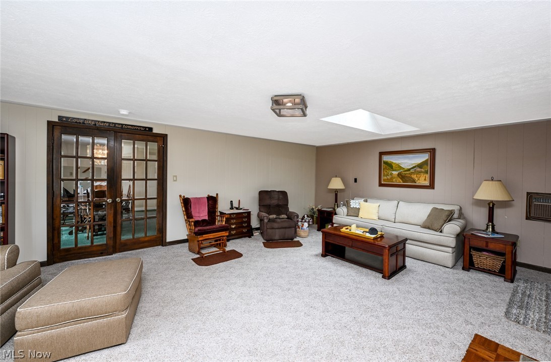 2839 Elmwood Street Cuyahoga Falls OH 44221