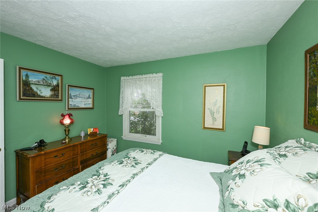 2839 Elmwood Street Cuyahoga Falls OH 44221