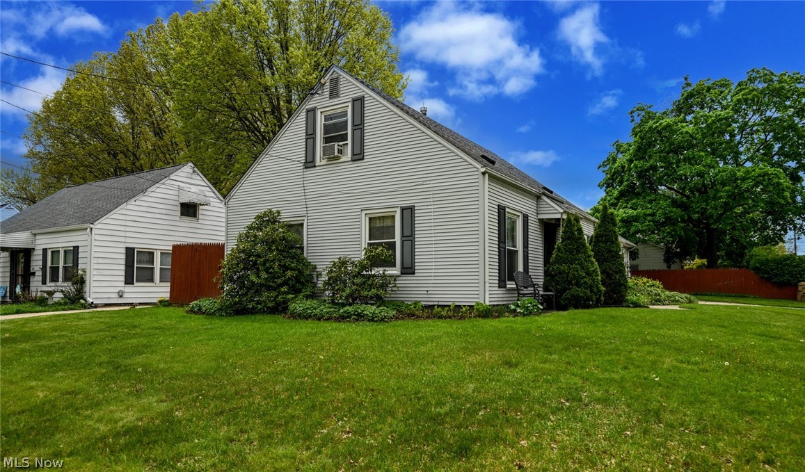 2839 Elmwood Street Cuyahoga Falls OH 44221