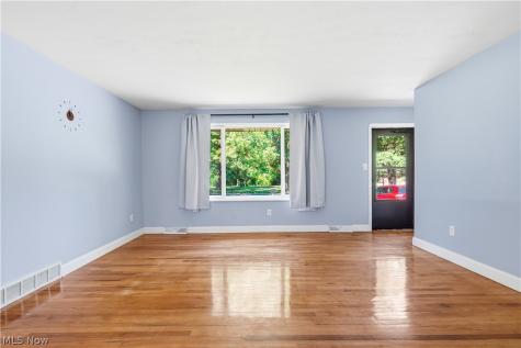 8985 Big Creek Parkway Strongsville OH 44149