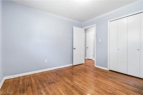 8985 Big Creek Parkway Strongsville OH 44149