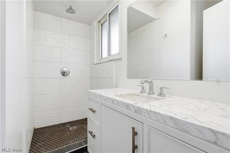 8985 Big Creek Parkway Strongsville OH 44149